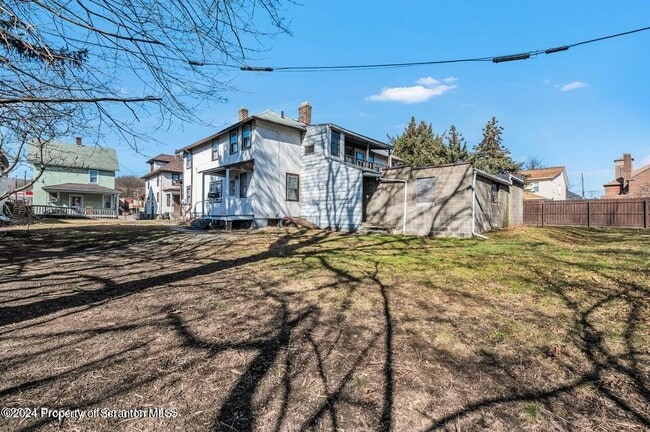 Building Photo - 1342 Providence Rd