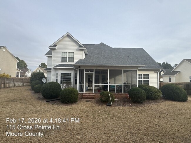 Foto del edificio - 115 Cross Pointe Ln