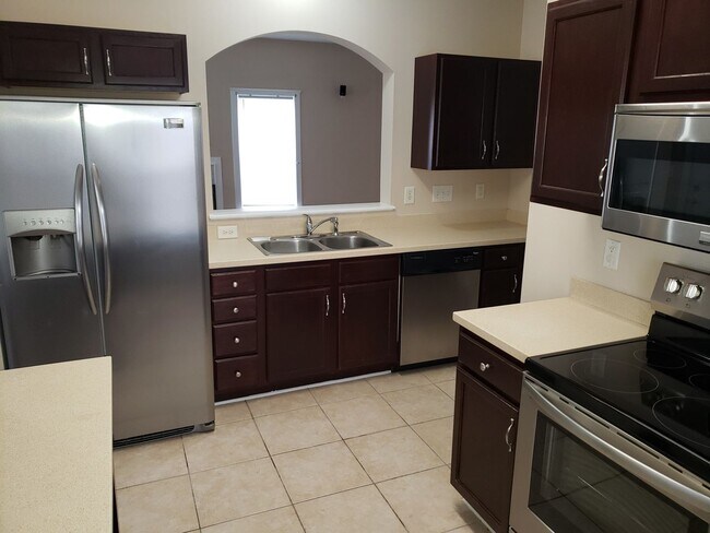 Foto del edificio - Charming 3 bed 2.5 bath Home in Huntersville!