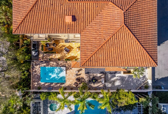Pool - Hassan Manor