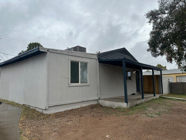 Foto del edificio - 2111 E Sunland Vista