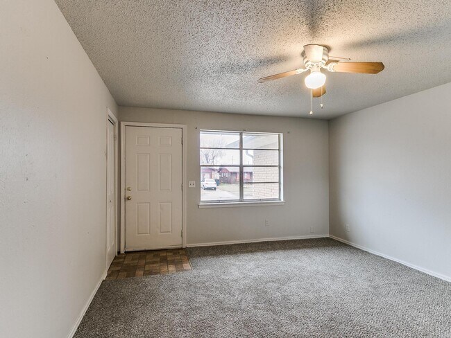 Foto del edificio - 5304 S Bodine Dr