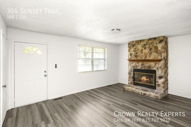 Building Photo - 304 Sunset Trail
