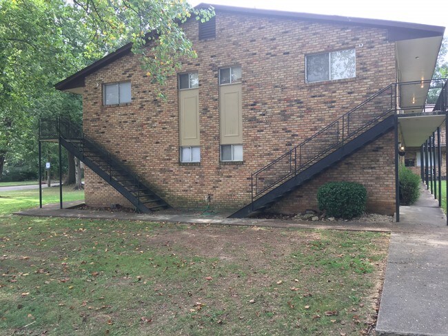 Bristol Gardens Apartments Memphis Tn Building Photo Bristol Gardens