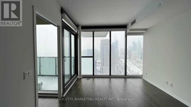 Building Photo - 16 Bonnycastle St