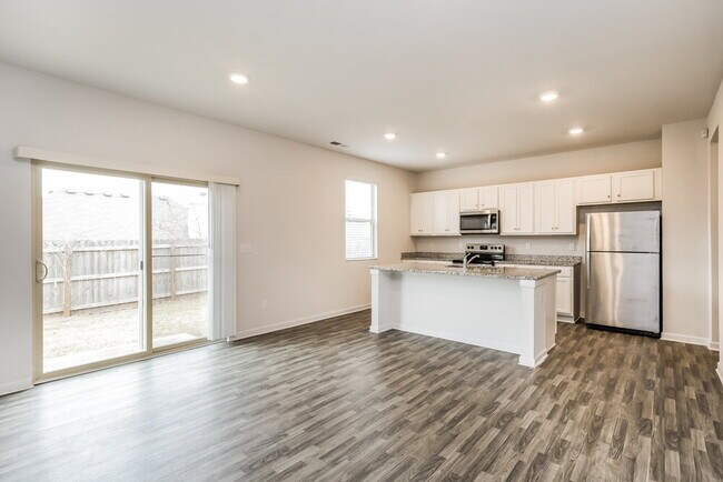 Building Photo - 144 Hamilton Pointe Dr