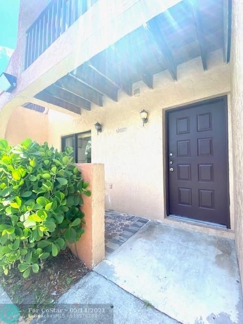 Foto del edificio - 10337 NW 33rd St