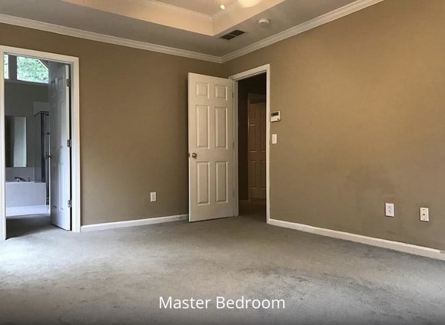 Building Photo - 2869 Beddington Way,