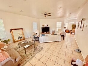 Building Photo - 5403 Evans Ave