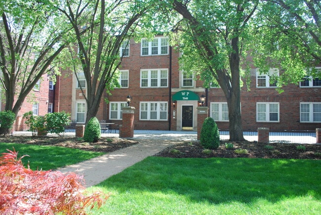 7540 Wydown patio - 7540 Wydown Blvd