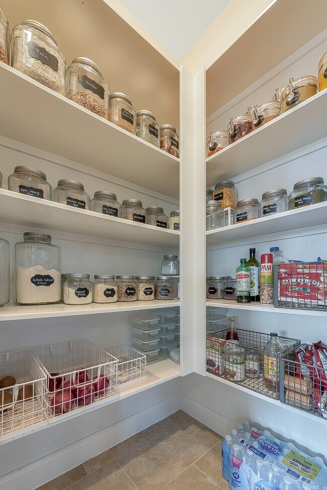 Building Photo - 28022 Bandera Glen Ln