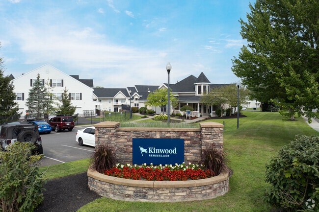 Building Photo - Kinwood Apartments