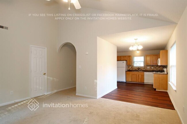 Foto del edificio - 3417 Hunting Wood Ct