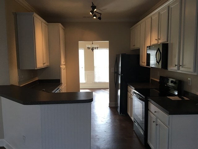 Building Photo - 3900 Arbor Creek Ct