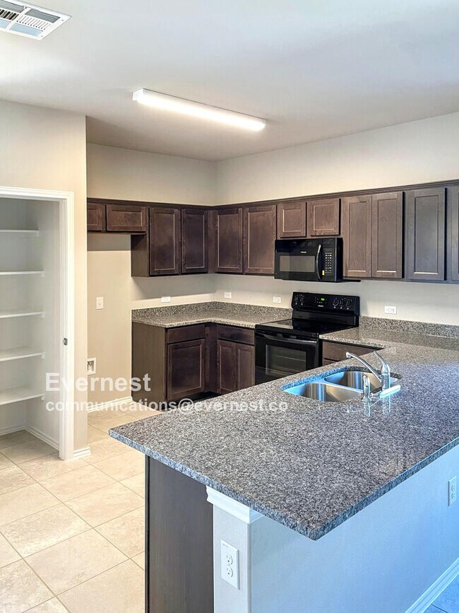 Building Photo - 1803 Davidson Ranch Rd