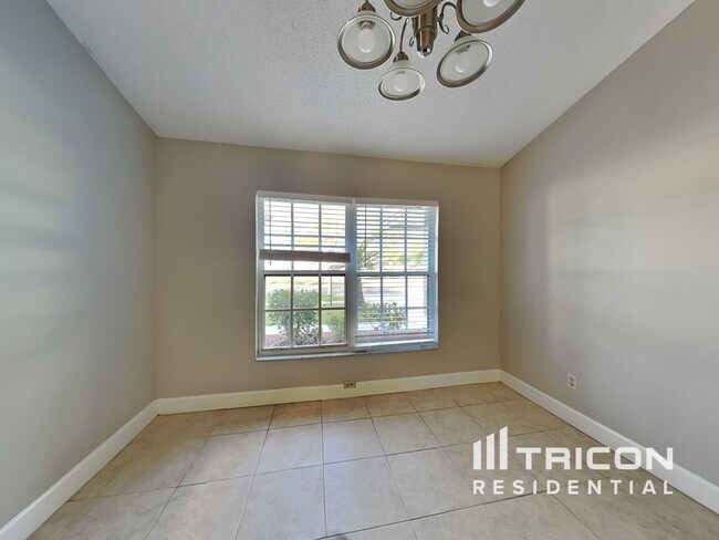 Building Photo - 19203 Sunlake Boulevard Lutz FL