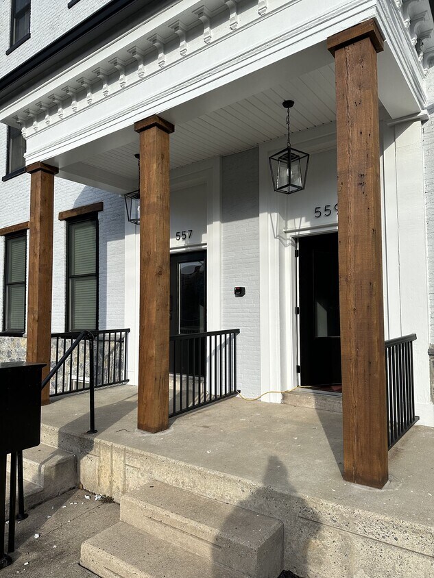 Foto del edificio - 557 Union St