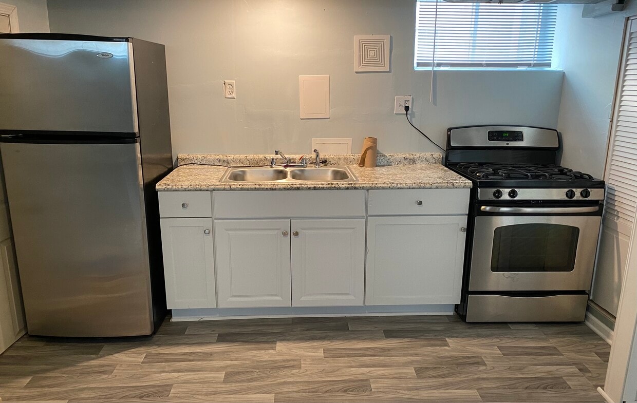 Primary Photo - 3622 W 79th Pl