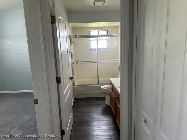 Foto del edificio - 2505 N Orangewood St