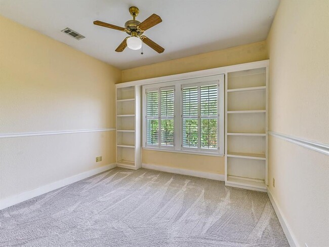 Foto del edificio - 3 Springwood