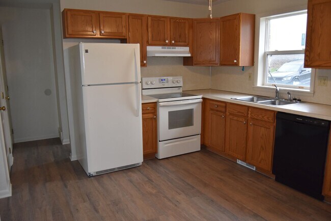 Building Photo - 234 Ark Dr