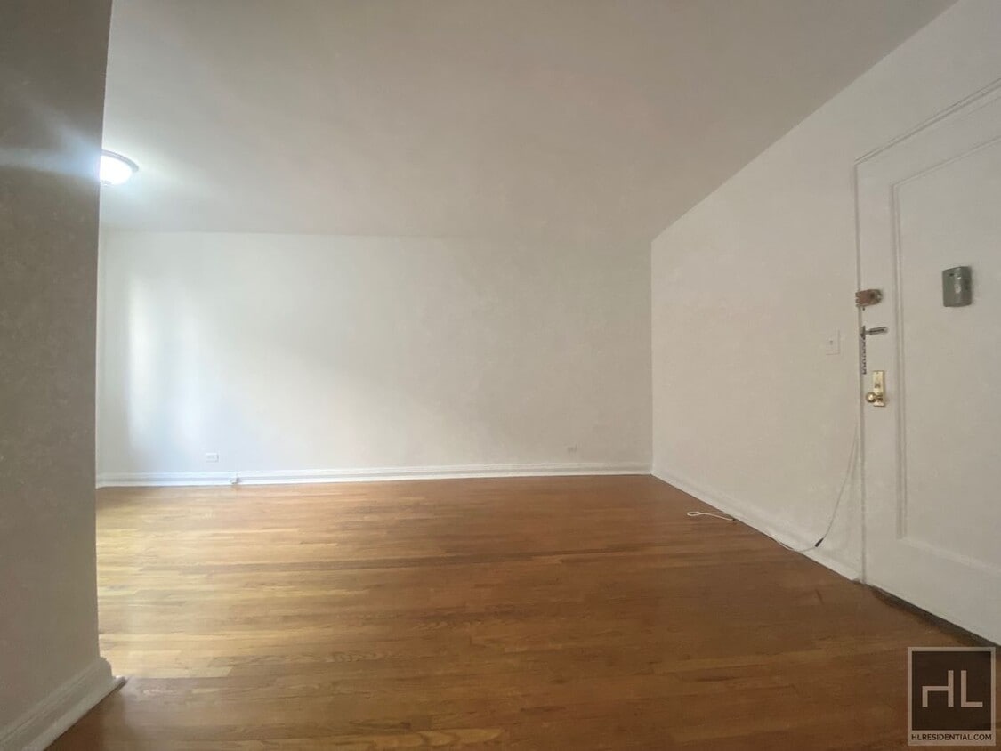 Building Photo - EAST 55 STREET