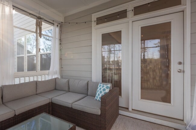 Building Photo - 604 Craftsman Rdg Trl