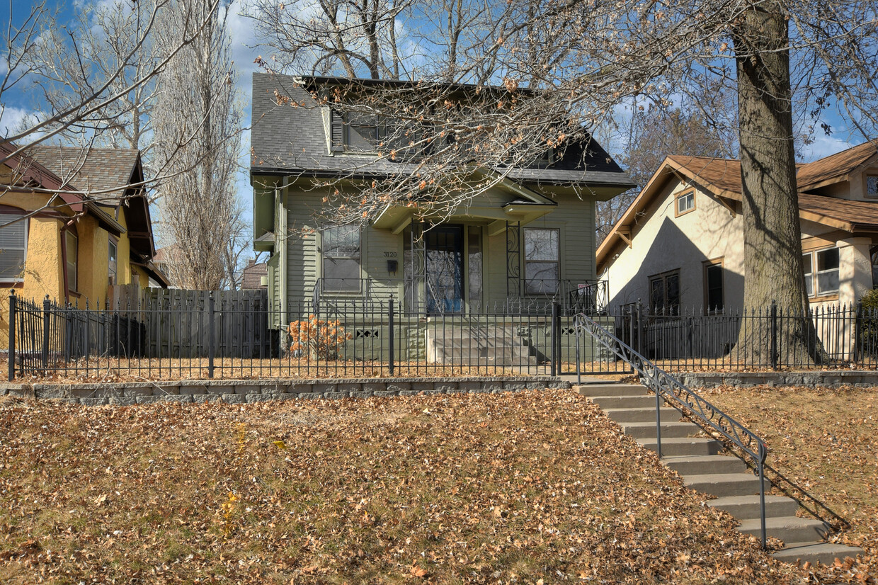 Primary Photo - 3116 Fontenelle Blvd