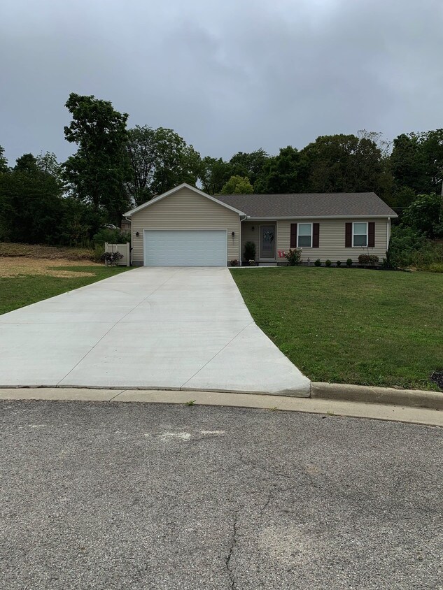 6673 New Rd, Austintown, OH 44515 House Rental in Austintown, OH