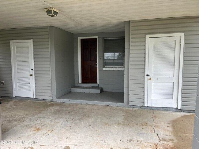 Building Photo - 2368 Wilmont Ave