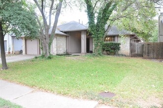 Building Photo - 9001 Jesse James Dr