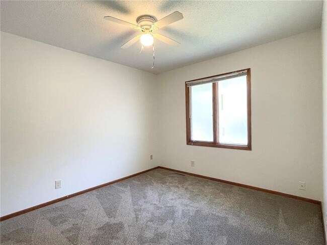 Foto del edificio - 5420 Mallard Ln