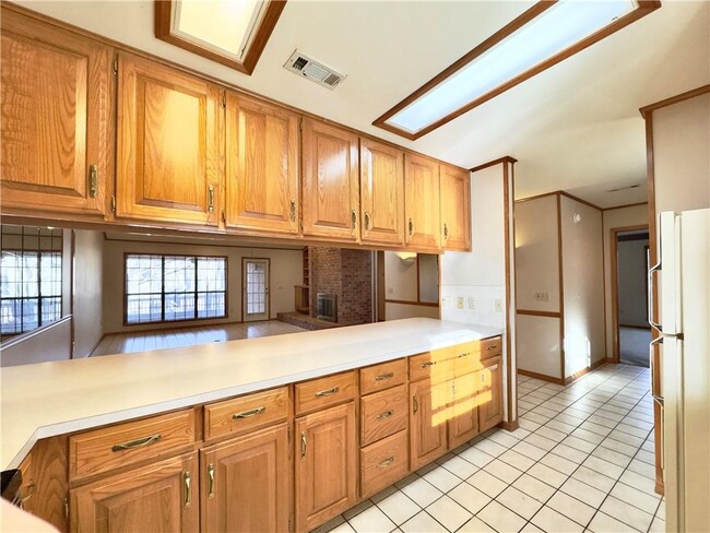 Building Photo - 2368 E Kantz Ln S