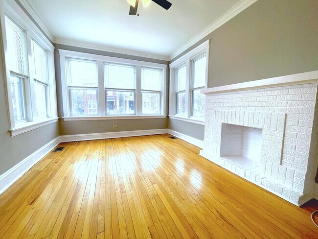 Foto del edificio - 5036 N Troy St