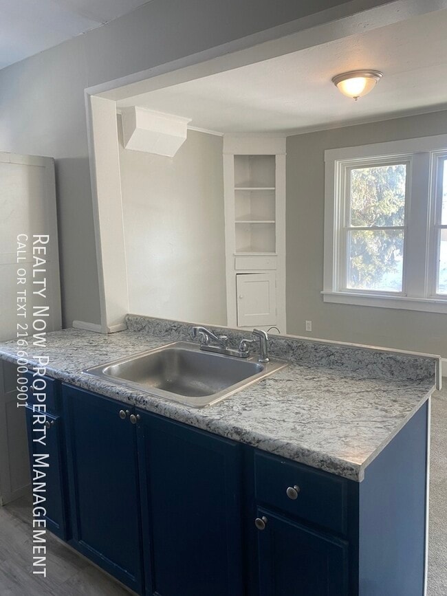 Foto del edificio - 3540 Trent Ave