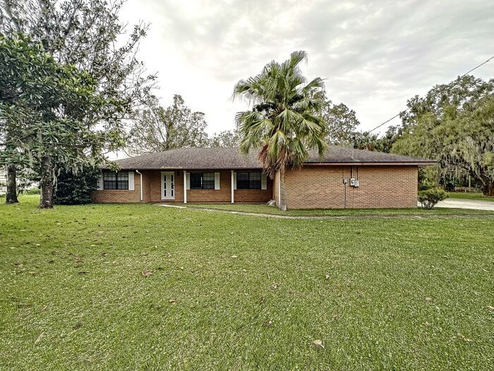 Foto principal - Single Family 3/2 Home in Lakeland