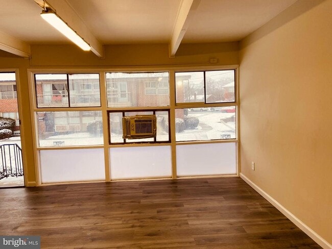 Foto del edificio - 7405 18th Ave