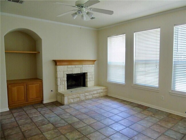 Building Photo - 3000 Persimmon Valley Trail
