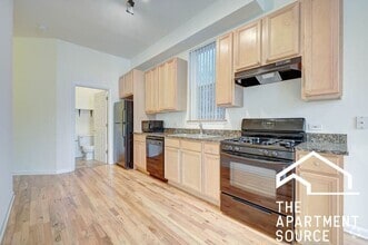 Building Photo - 2636 N Halsted St