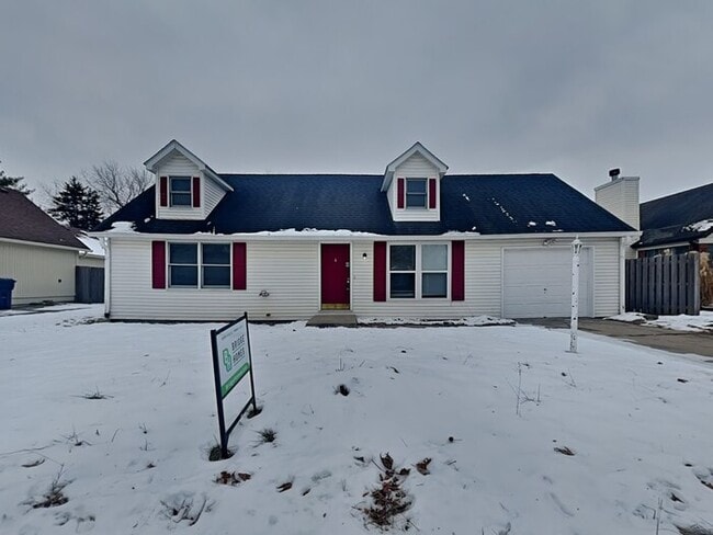 Building Photo - 811 Westridge N Dr