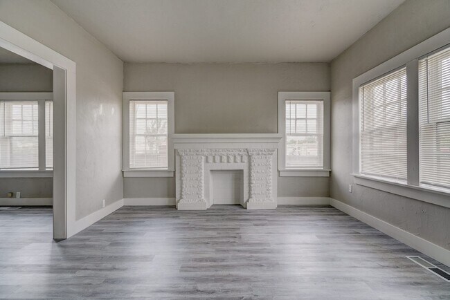 Foto del edificio - 324 NW 24th St