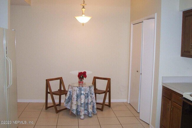 Building Photo - 10869 Cabbage Pond Ct