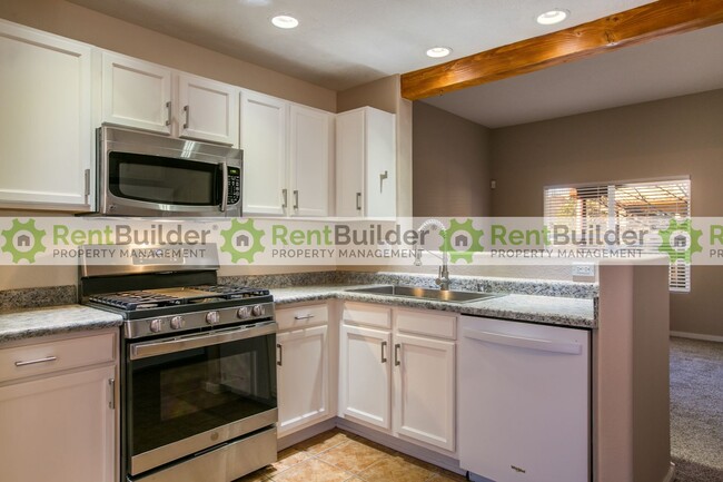 Foto del edificio - CALL US TODAY AT (505) 808-6467 TO SCHEDUL...