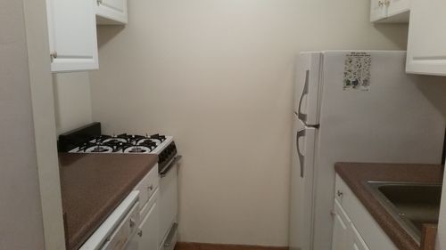 Building Photo - 264 W 87th St