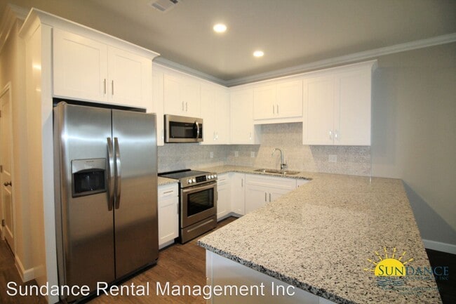 Building Photo - 3 br, 2.5 bath House - 1813 Stable Lane