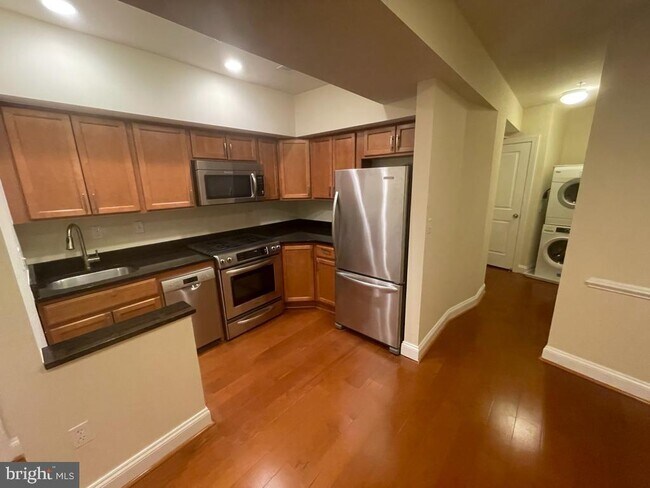 Foto del edificio - 1033 Park Rd NW