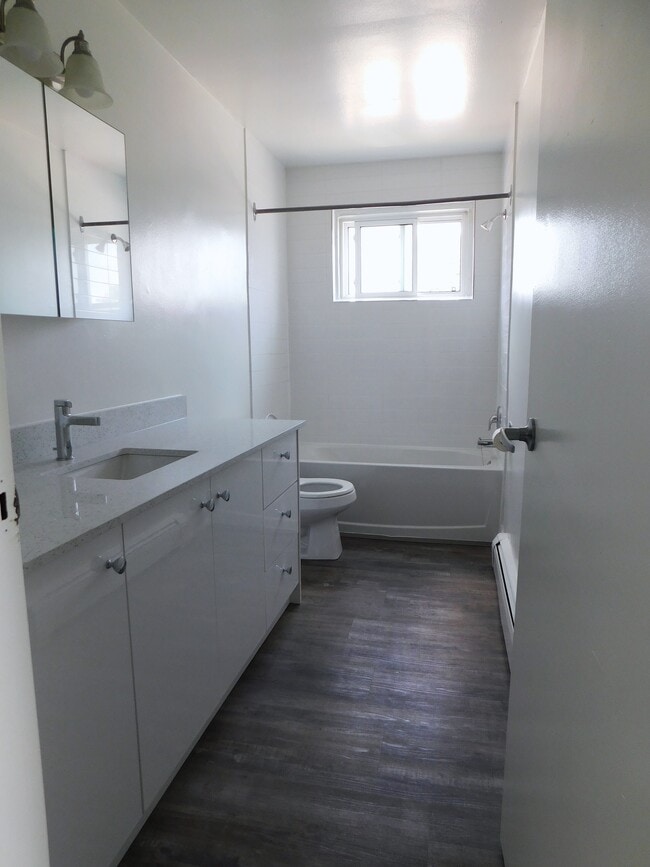 Bathroom - 295 Home St