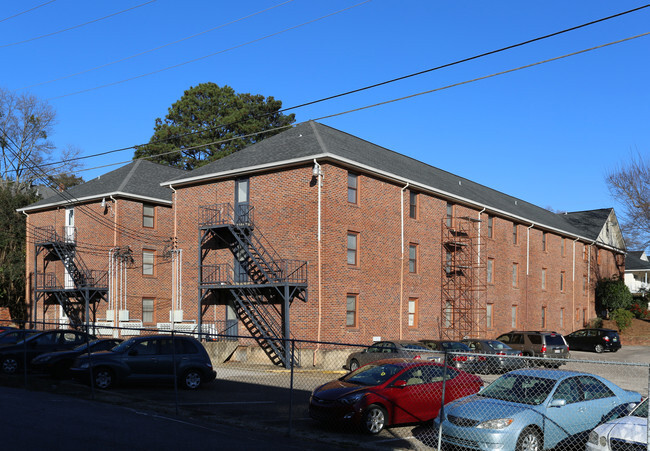 Building Photo - Auburn Hall