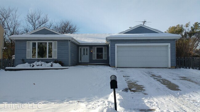 Foto del edificio - 3 br, 2 bath House - 112 N Staffire Dr