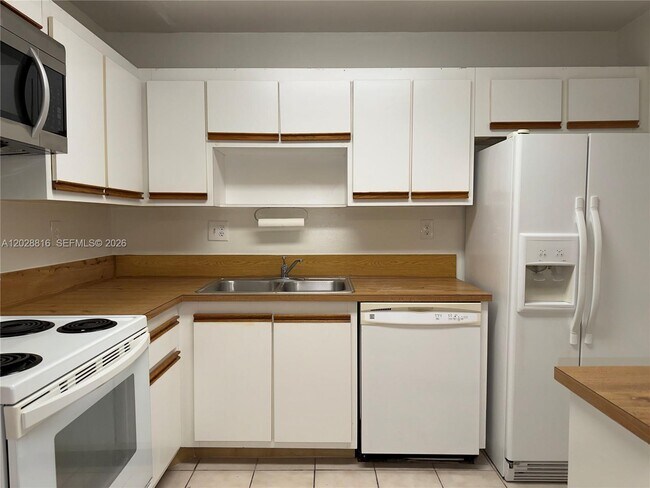 Foto del edificio - 10441 Mahogany Key Cir